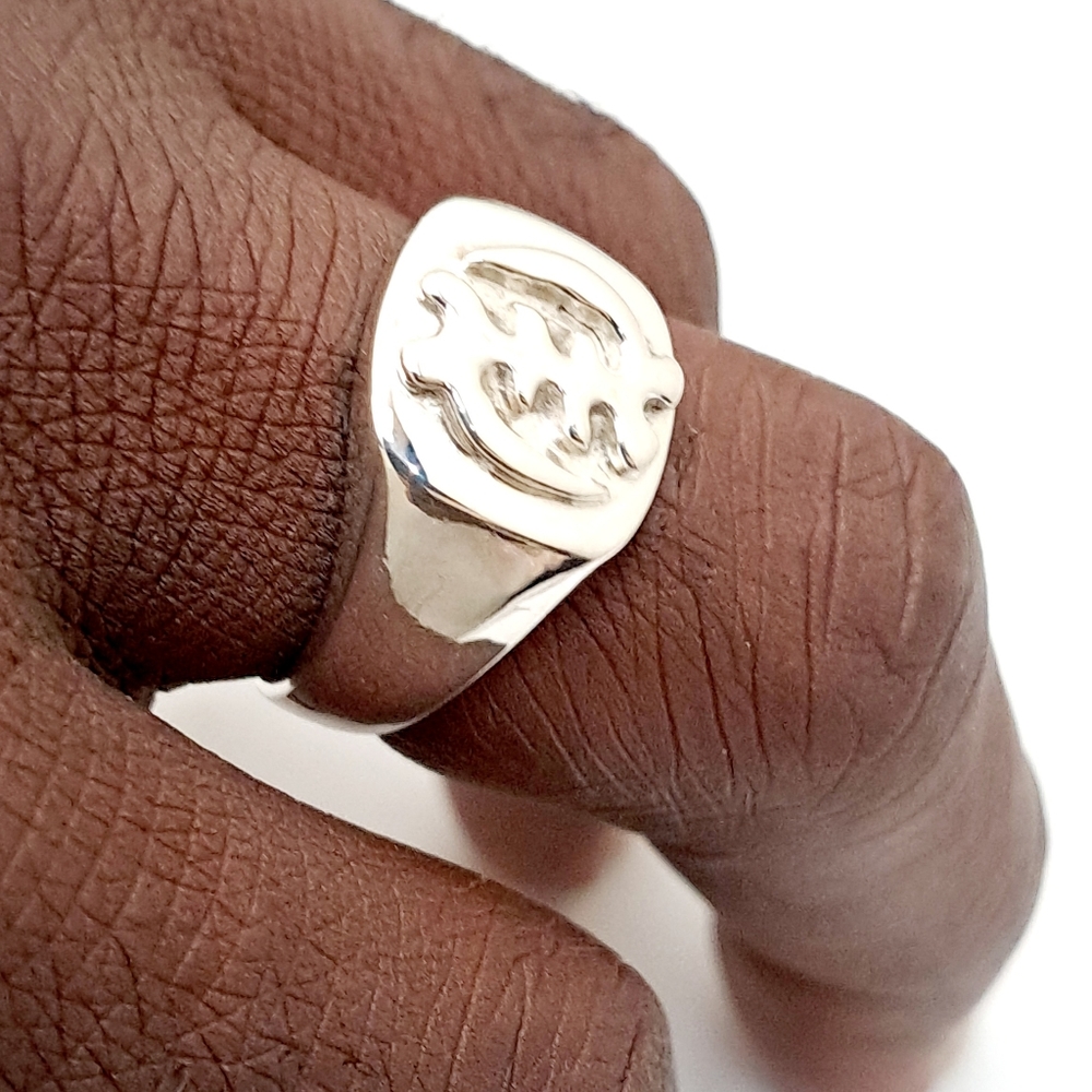 Gye Nyame Signet Ring sz9